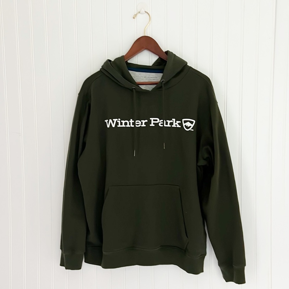 WINTER PARK | Official Green Hoodie Sweatshirt Size Large Unisex